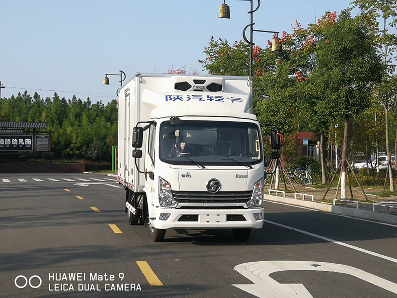國六陜汽德龍160馬力冷藏車